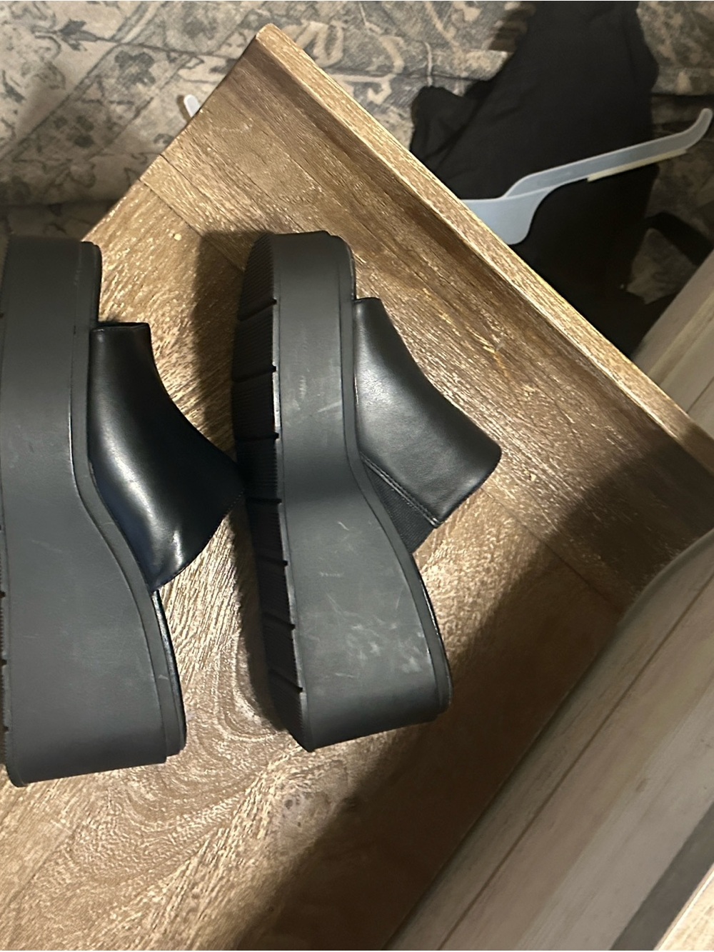 Madden Girl Black Platform Slide Sandals - Picture 2 of 3